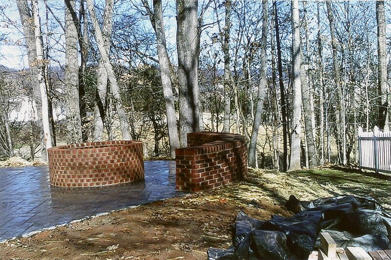 Stone fire pit design